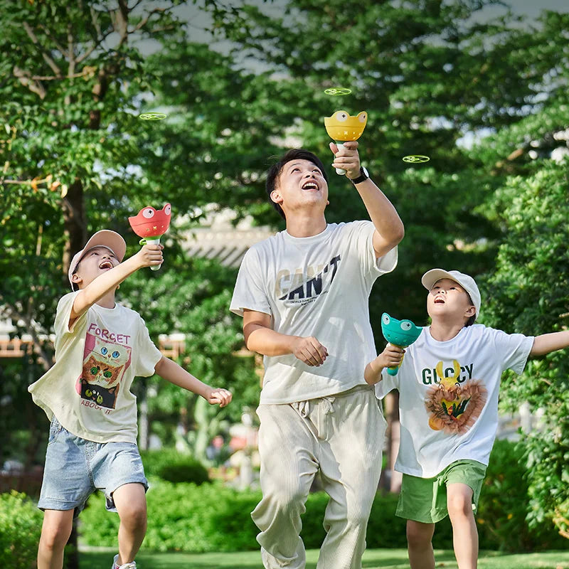COLORFUL FRISBEE LAUNCHER TOY 🌈🎯