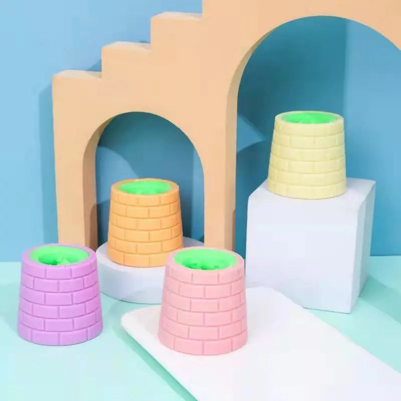 FROG SURPRISE SQUISHY STRESS TOY 🐸💖