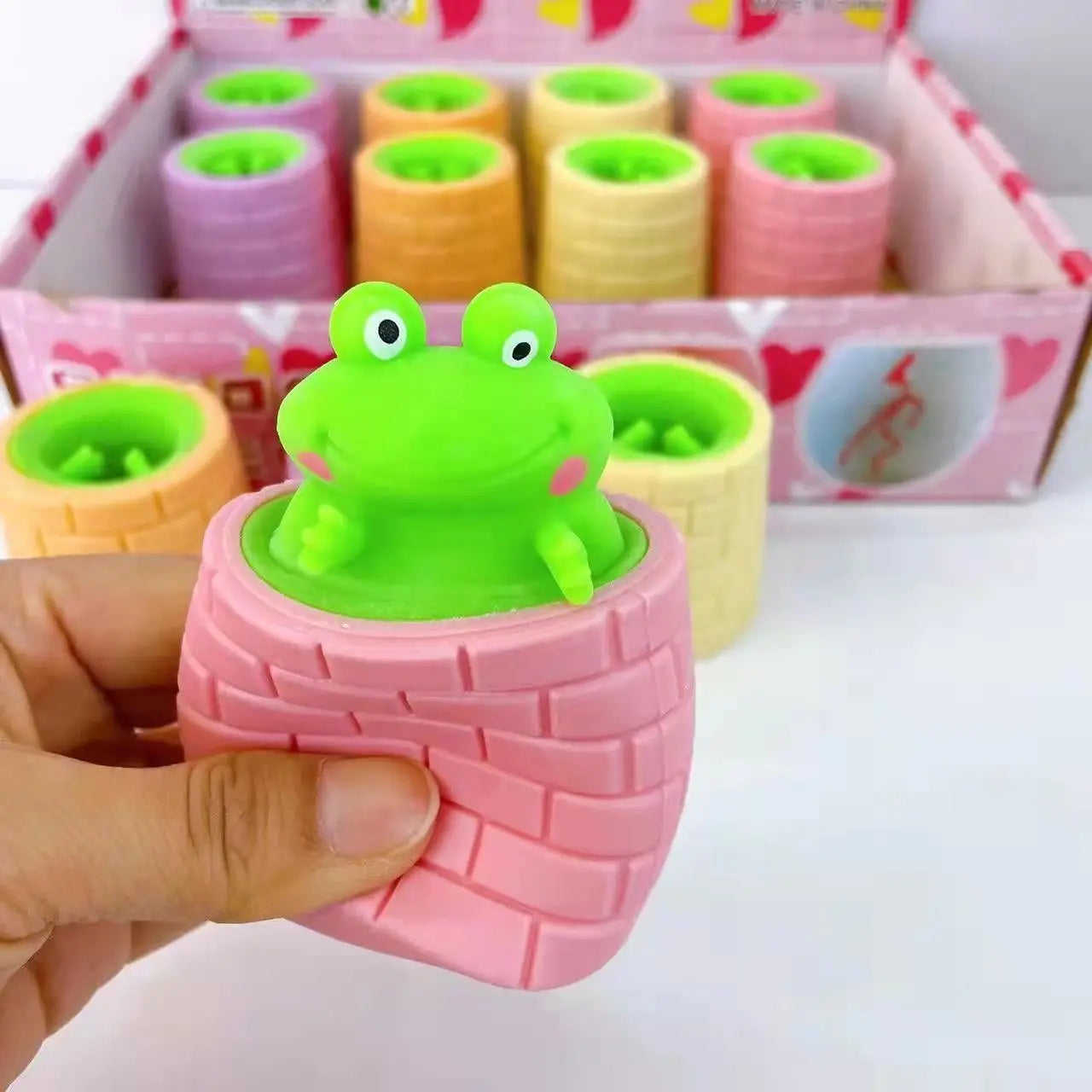 FROG SURPRISE SQUISHY STRESS TOY 🐸💖